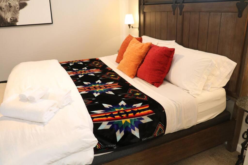 Cowboy Den-Hot Tub-Game Room-Pet Friendly-No Pet Fees! Albuquerque Dış mekan fotoğraf