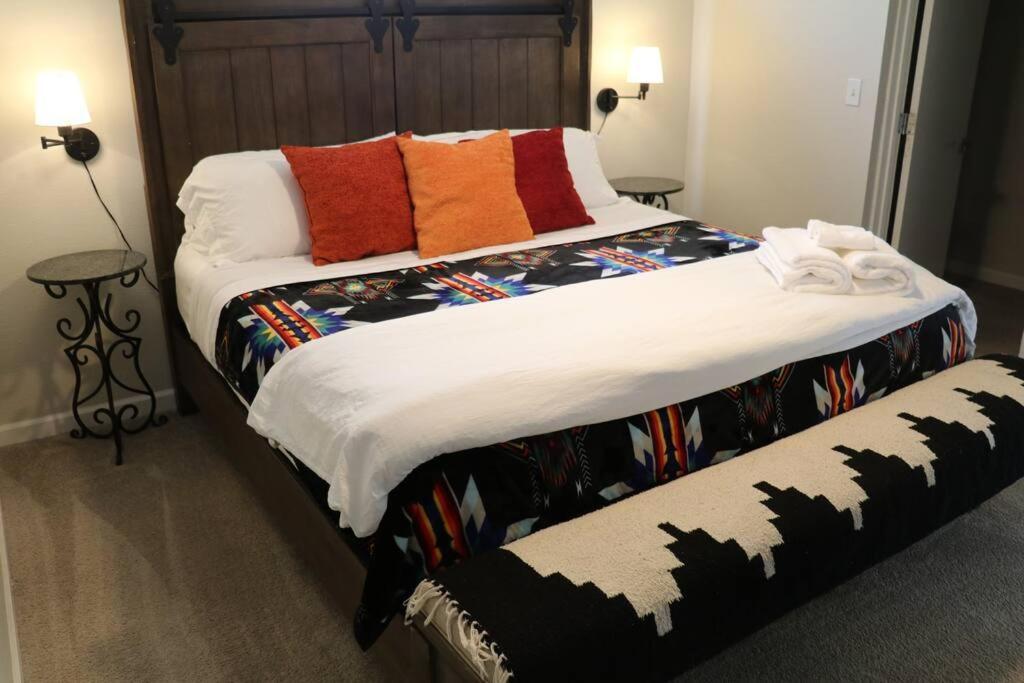 Cowboy Den-Hot Tub-Game Room-Pet Friendly-No Pet Fees! Albuquerque Dış mekan fotoğraf