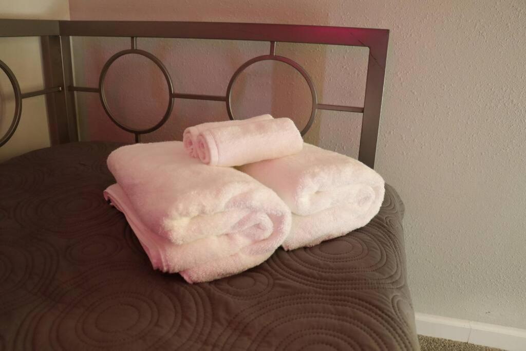 Cowboy Den-Hot Tub-Game Room-Pet Friendly-No Pet Fees! Albuquerque Dış mekan fotoğraf
