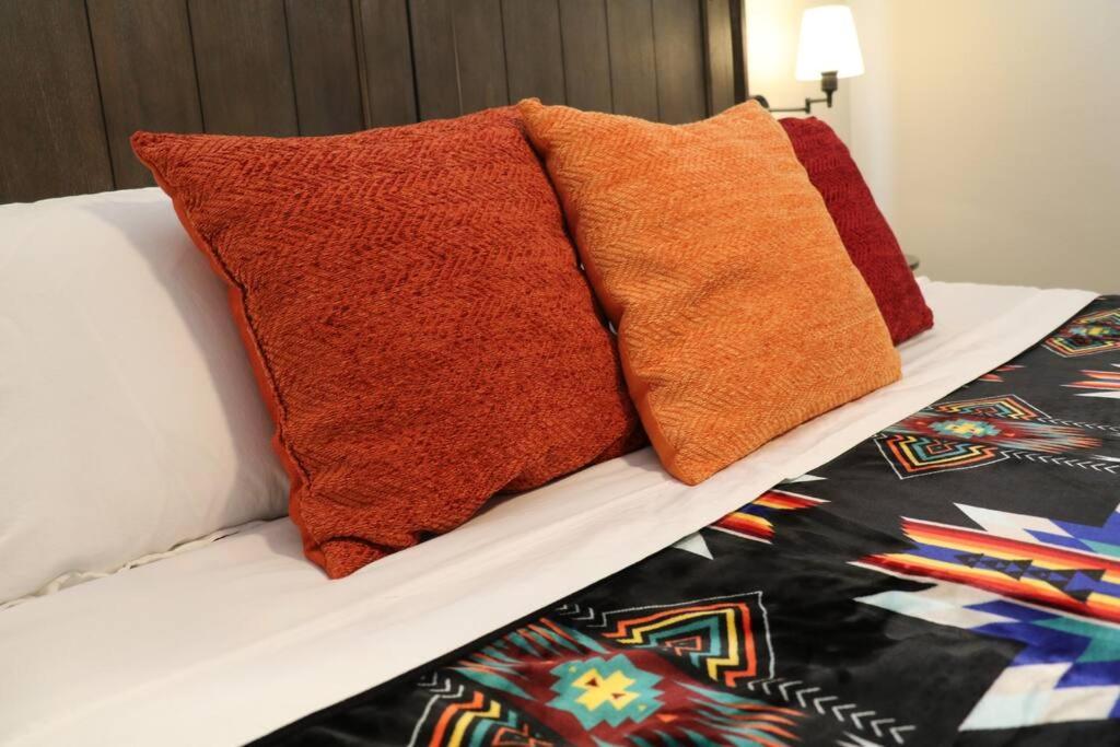 Cowboy Den-Hot Tub-Game Room-Pet Friendly-No Pet Fees! Albuquerque Dış mekan fotoğraf