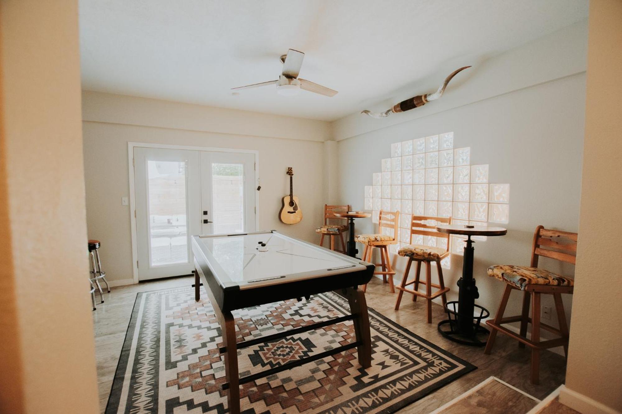 Cowboy Den-Hot Tub-Game Room-Pet Friendly-No Pet Fees! Albuquerque Dış mekan fotoğraf