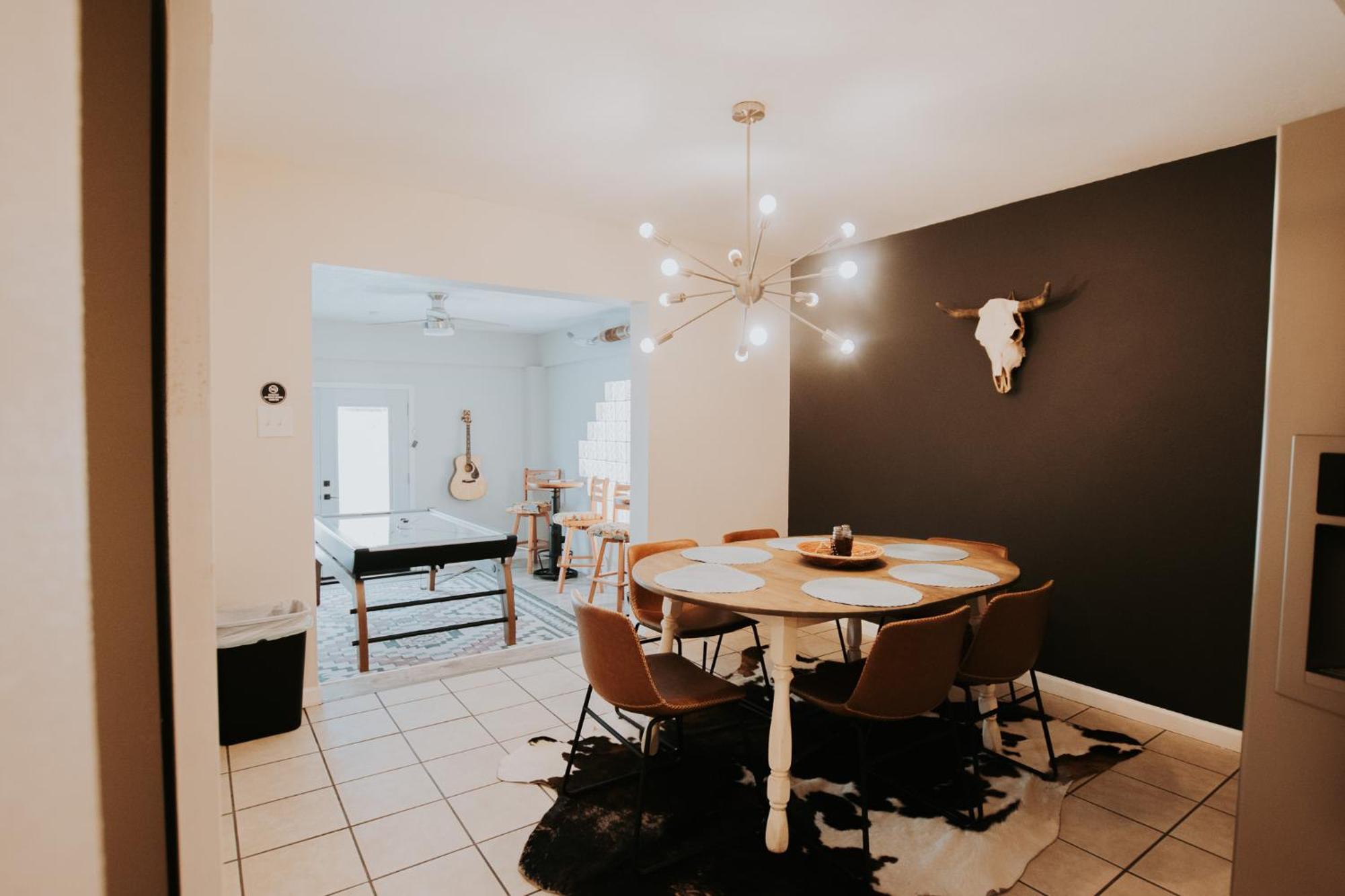 Cowboy Den-Hot Tub-Game Room-Pet Friendly-No Pet Fees! Albuquerque Dış mekan fotoğraf